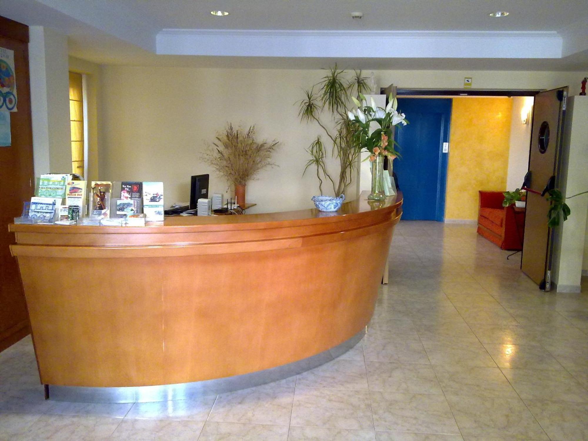 Hostal Leo D'Or Cala d'Or  Exterior photo
